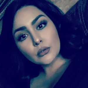 Meet your Posher, Alejandra